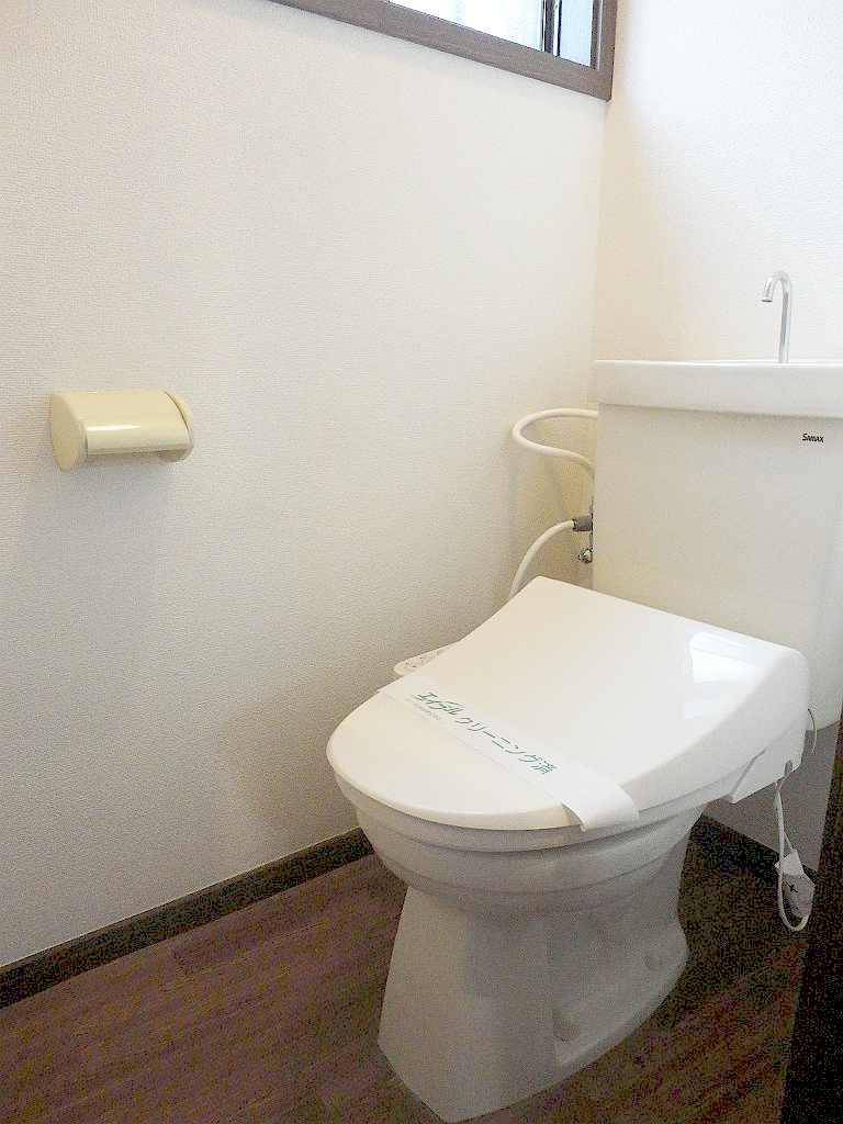 Toilet. Warm water washing with heating toilet seat type ☆