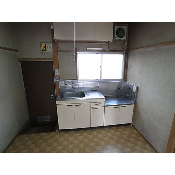 Kitchen. Large kitchen space