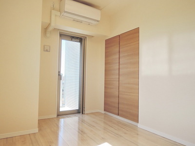 Other room space. Western-style 5 Pledge