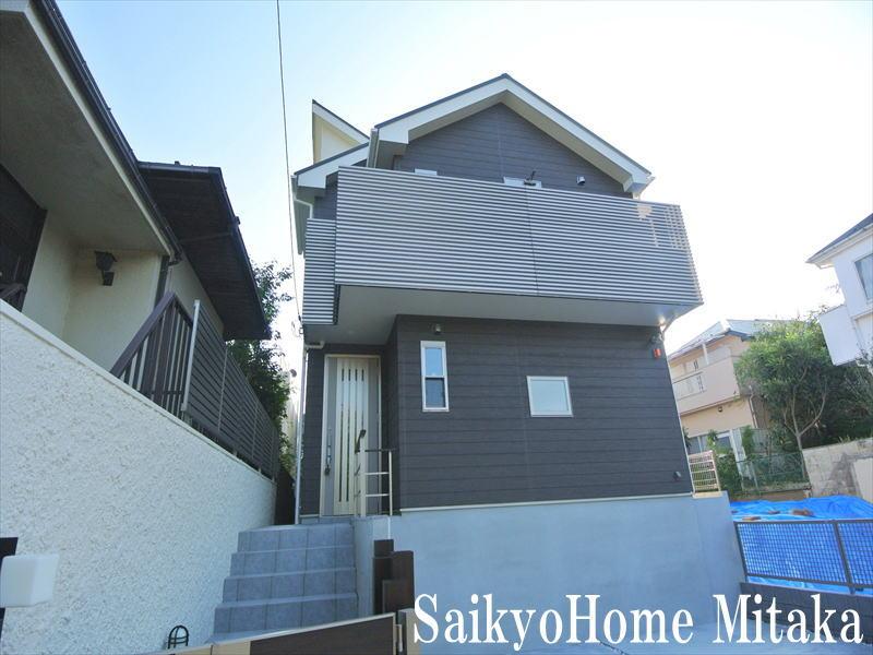 Local appearance photo. Local (10 May 2013) Shooting