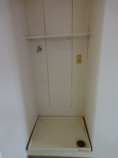 Other room space. Indoor Laundry Storage