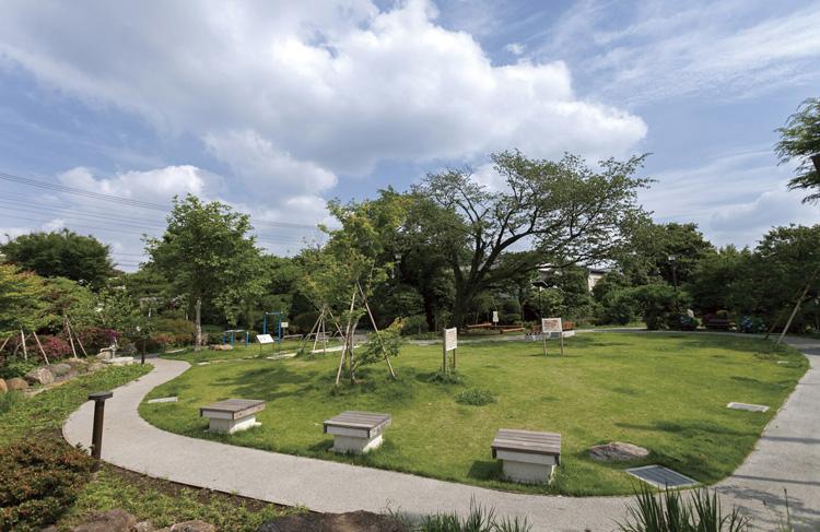 park. 20m to Hanamomiji park