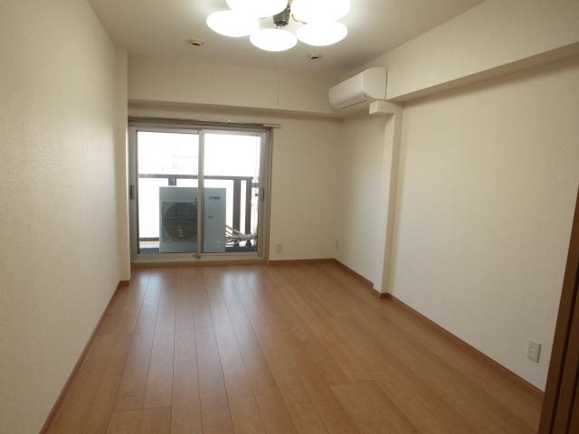 Non-living room. Western-style (11 May 2013) Shooting