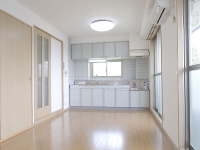 Living and room. LDK11.2 Pledge