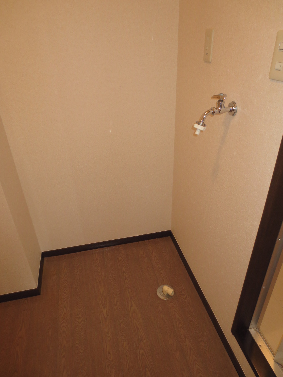 Other Equipment. Washing machine in the room ☆