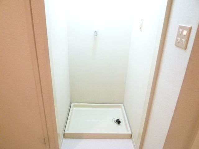 Other room space. It is indoor washing machine Storage