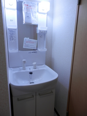 Washroom. ◆ Independent wash basin ◆