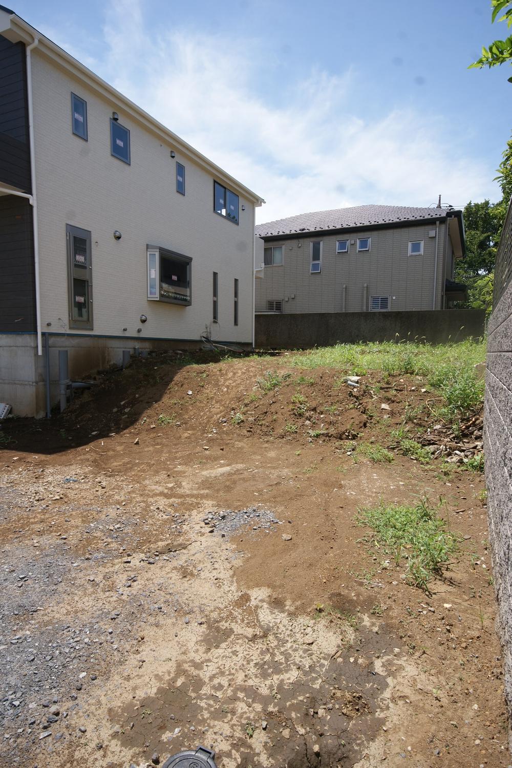 Local land photo. Musashino Sekizen 5-chome, JR Chuo Line ・ Sobu Line "Musashisakai" station walk 13 minutes, Shaping land, 40 square meters is the architectural conditions without selling land. A quiet residential area, while that monkey, Life is also convenient by near market and shopping area.