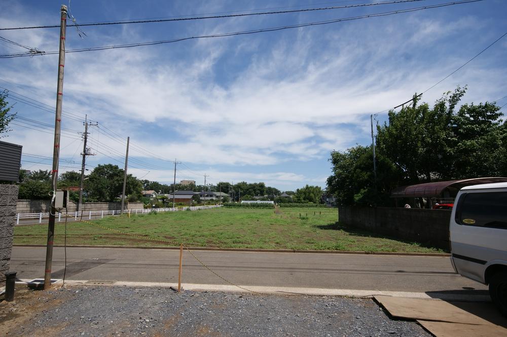 Local photos, including front road. It will be only two-story building in a location, Per positive over future, Ventilation can ensure.