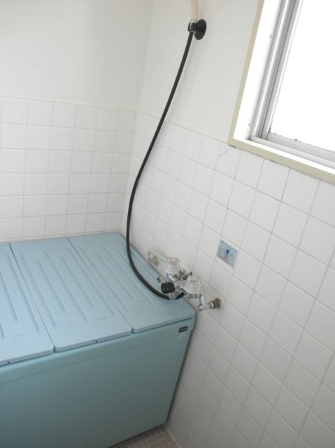 Bath. Bright bath with a window