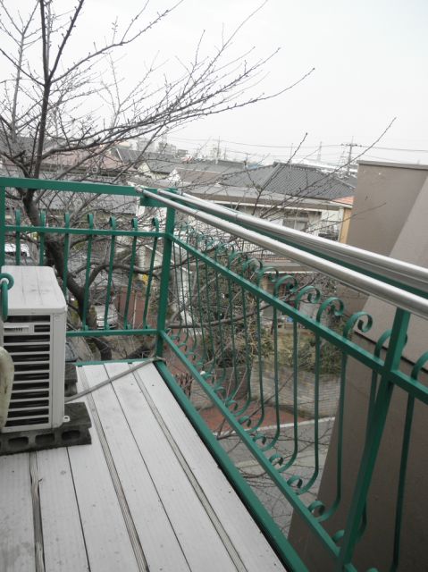 Balcony. Open in the open veranda