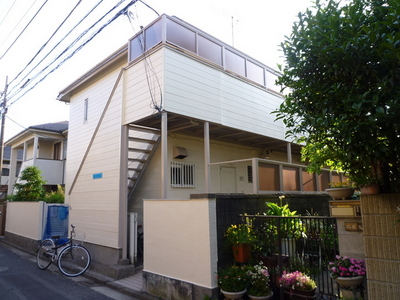 Building appearance. It is the location of a quiet residential area