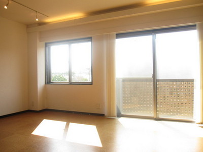 Living and room. Wide LD13 Pledge