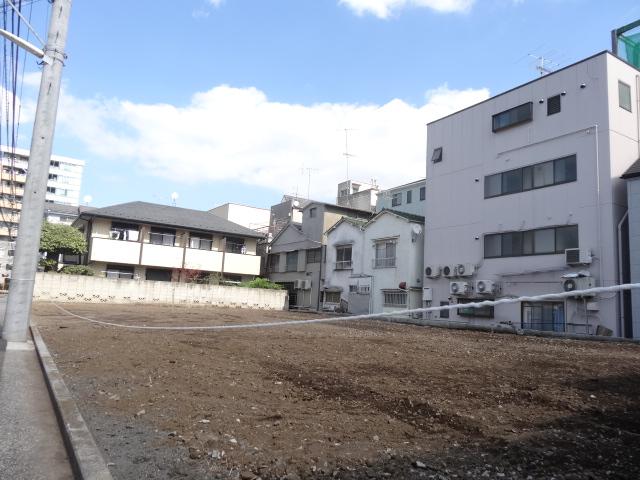 Local land photo. Local (10 May 2013) Shooting