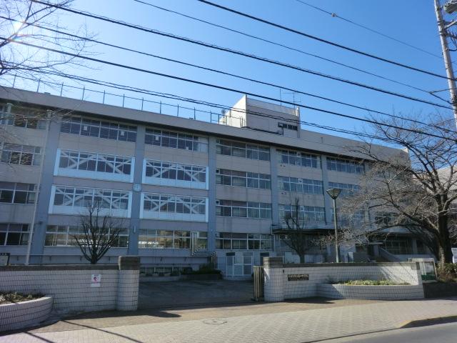 Junior high school. City fourth junior high school 1100m to