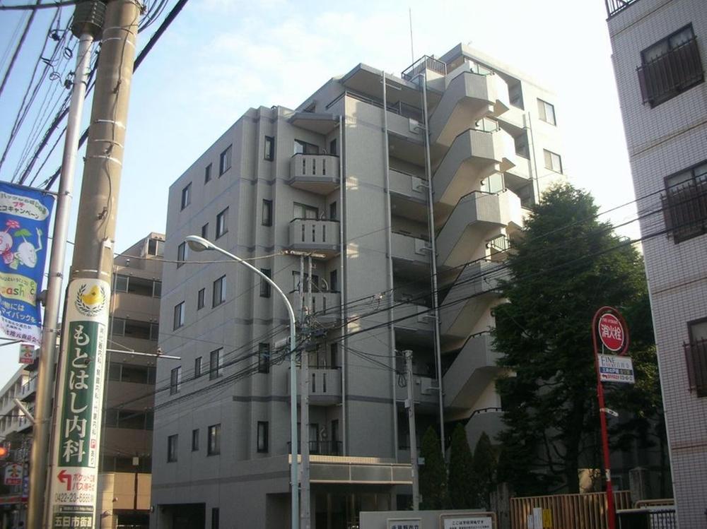 Local appearance photo