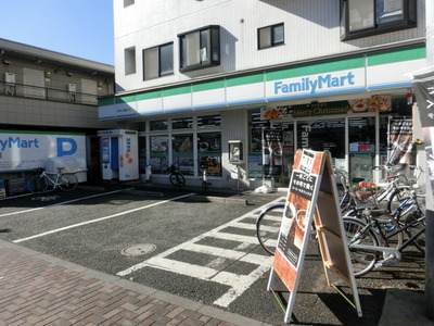 Convenience store. 25m to Family Mart (convenience store)