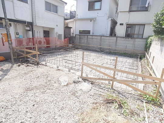 Local appearance photo