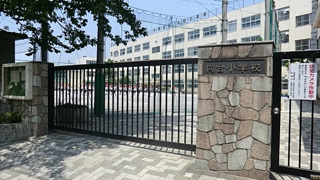 Primary school. Nakano Ward Mukodai to elementary school 334m