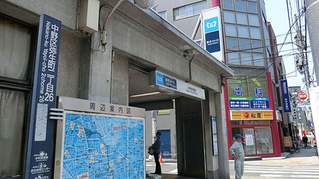 station. 400m until Nakanoshinbashi Station
