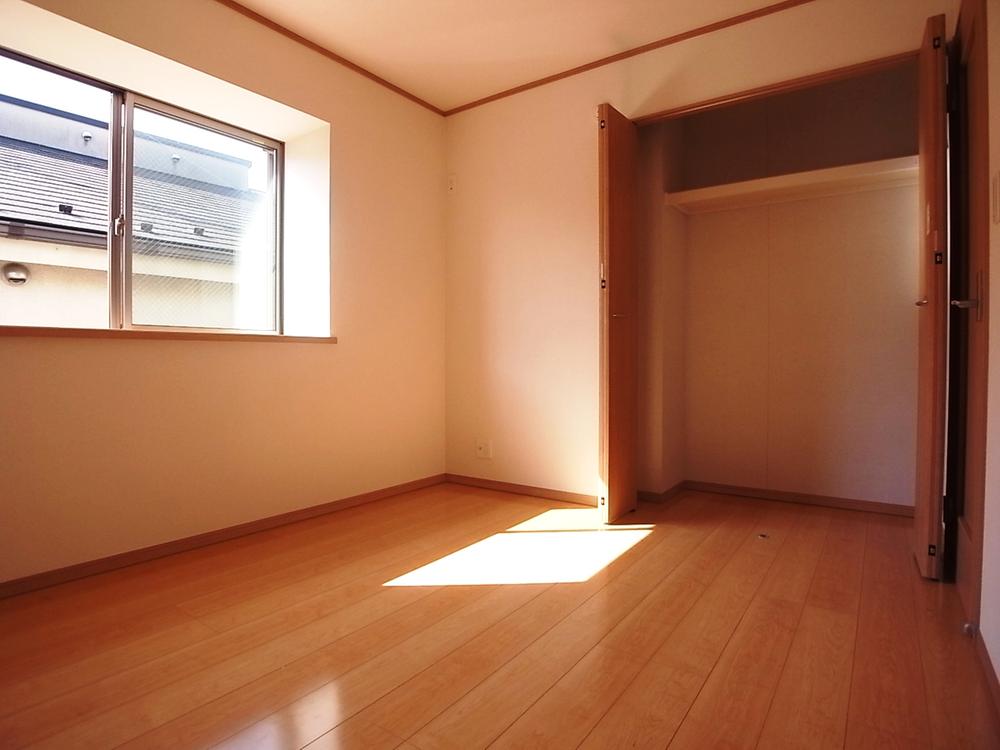 Same specifications photos (Other introspection). Western-style construction cases