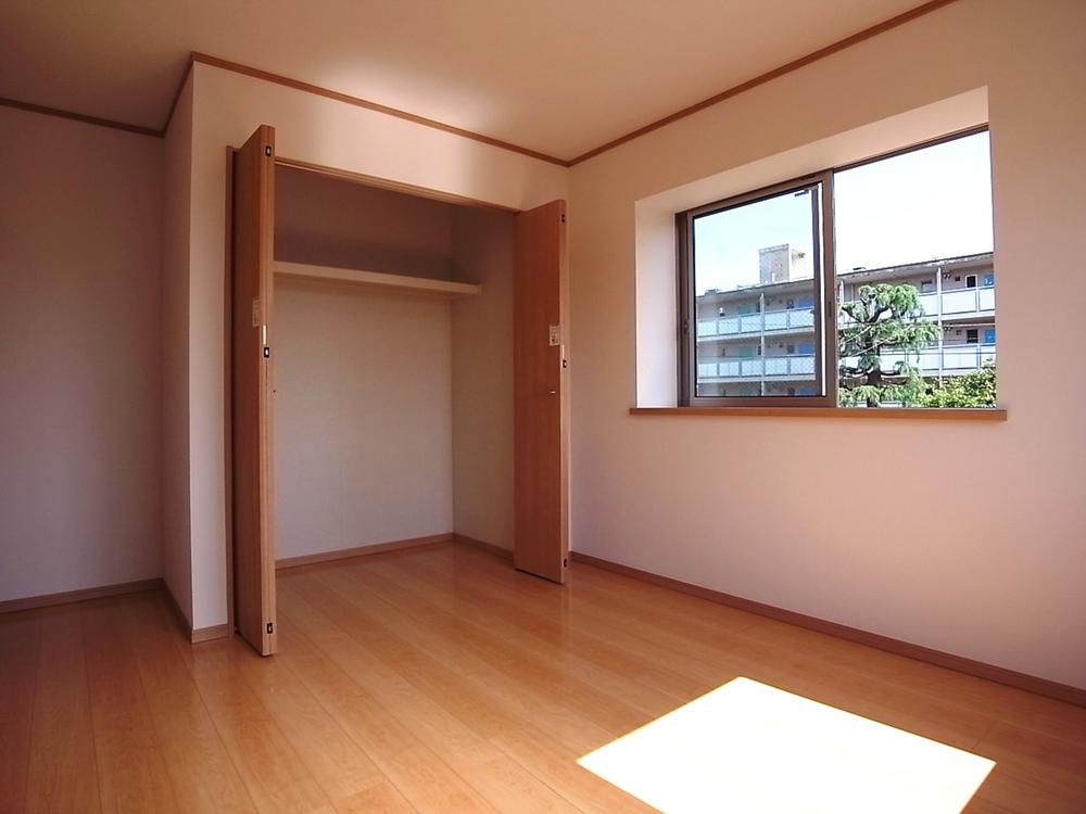 Same specifications photos (Other introspection). Western-style construction cases