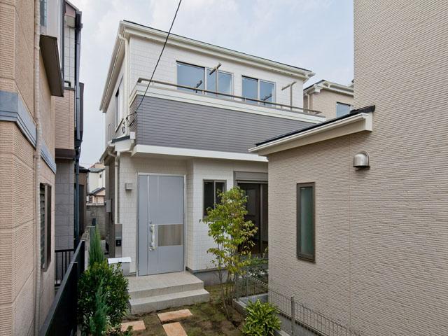 Same specifications photos (appearance). Local (August 2013) Shooting