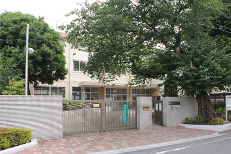 Junior high school. Nakano 800m to stand Minaminakano junior high school