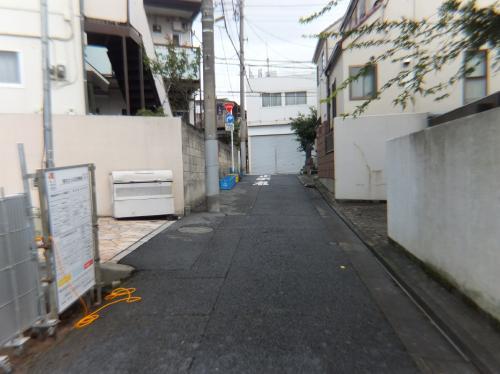 Local photos, including front road. Local (10 May 2013) Shooting