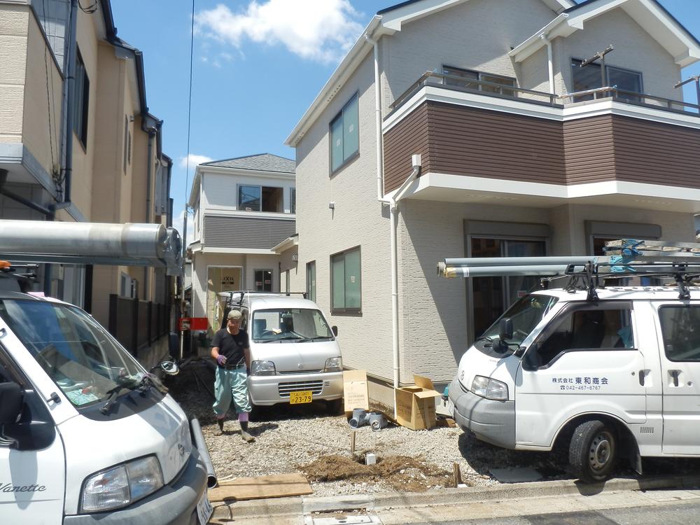 Local photos, including front road. Local (July 2013) Shooting