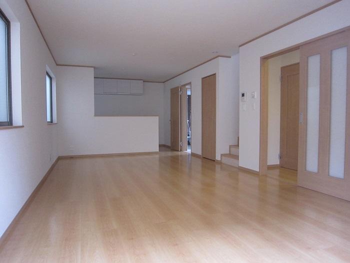 Living. Building 2 room