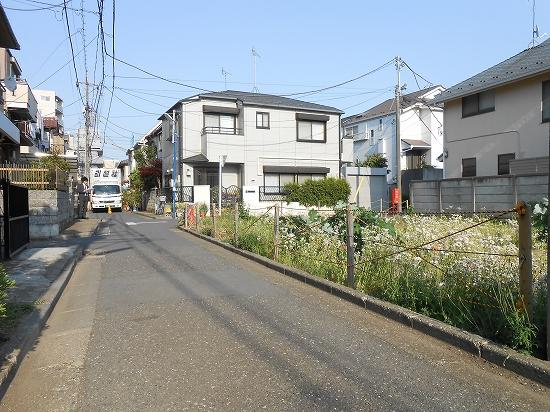 Local photos, including front road. Local (May 2013) Shooting