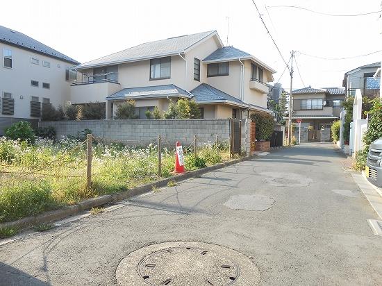 Local photos, including front road. Local (May 2013) Shooting