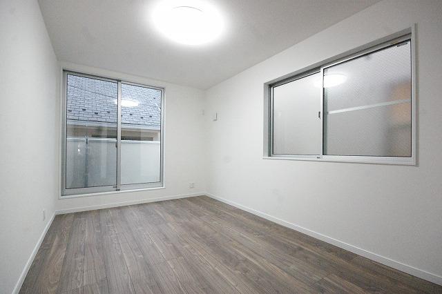 Non-living room. A Building room (November 2013) Shooting