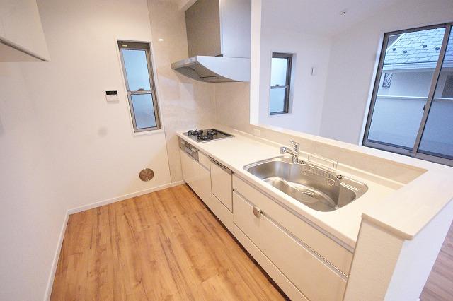 Kitchen. B Building room (November 2013) Shooting