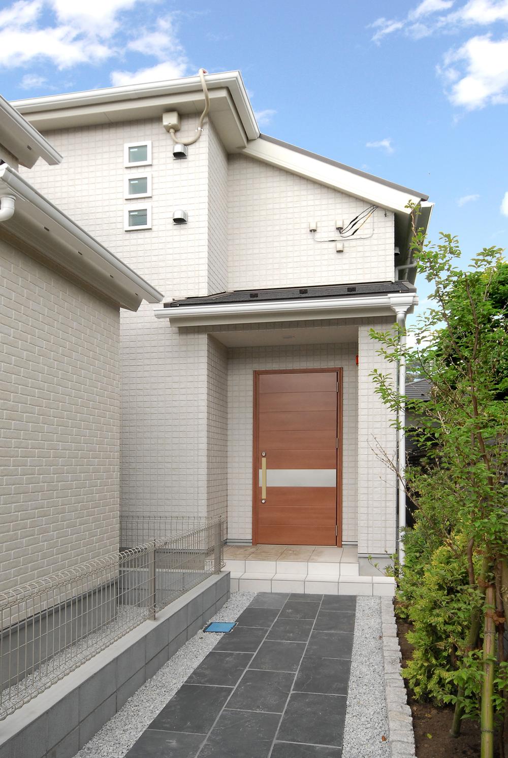 Local appearance photo. B Building Local (May 2013) shooting local appearance photo