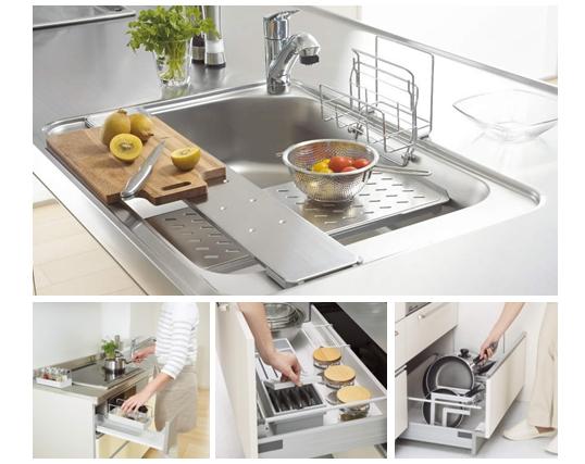 Other Equipment. System Kitchen "Lafina (Rafina)" with. ・ Three Layered sink of three-layer structure, In cooking plate and draining plate, You can take full advantage of the top and middle of the sink. ・ Child lock with a kitchen knife tray, Remove simple mobile rack, It can be stored upright without overlapping the frying pan or pot lid "Shikirita" such as abundant storage. ・ The drawer, Momentum close to slowly quiet also closed well to "fine motion mechanism" has been standard equipment.