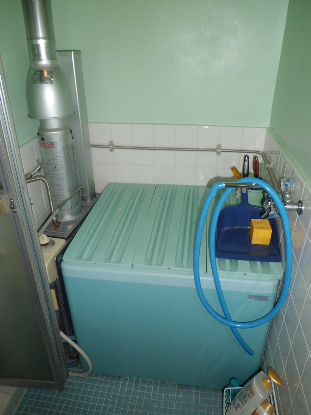 Bathroom. Indoor (September 2013) Shooting