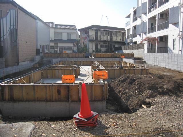 Local appearance photo. Local (11 May 2013) Shooting