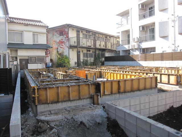 Local appearance photo. Local (11 May 2013) Shooting