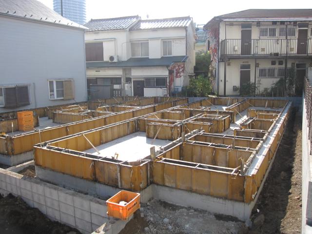 Local appearance photo. Local (11 May 2013) Shooting