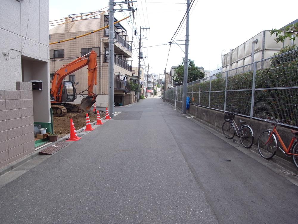 Local photos, including front road. South road Facing east