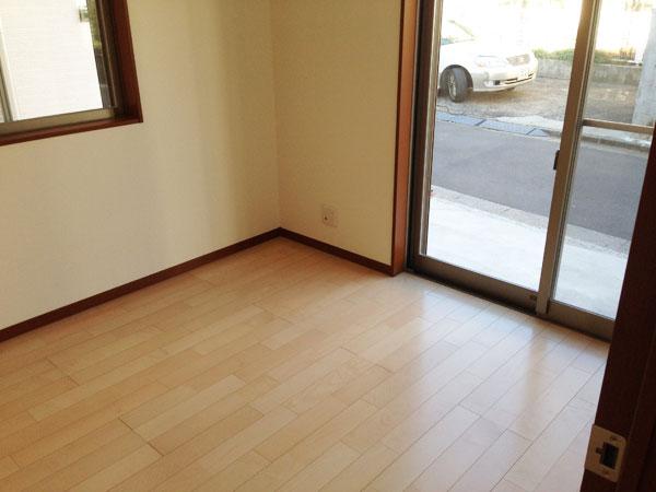 Non-living room. 1 Kaiyoshitsu 6 Pledge