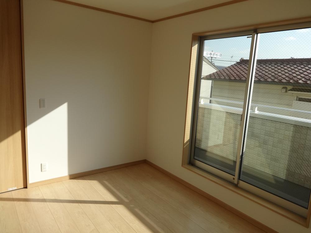 Non-living room. Indoor (11 May 2013) Shooting