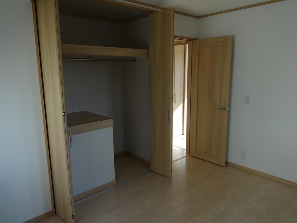 Non-living room. Indoor (11 May 2013) Shooting