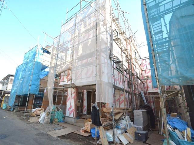 Local photos, including front road. Local panoramic view (December 2013) Shooting