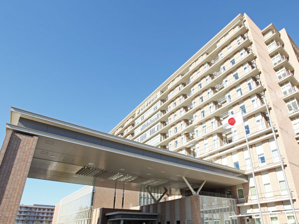 Surrounding environment. Tokyo Metropolitan Police Hospital (about 60m ・ 1-minute walk)