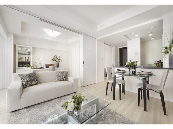 Other. Building in the model room (Ga type) ※ Spacious become a Akehanatsu a Western-style sliding door facing the March 2013 shooting LD LD and integrally