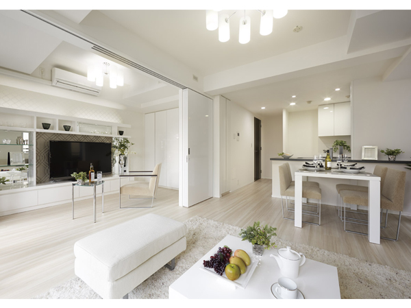 Other. Building in the model room (H type) ※ It is freely changed even living space in the March 2013 shooting variability of a floor plan