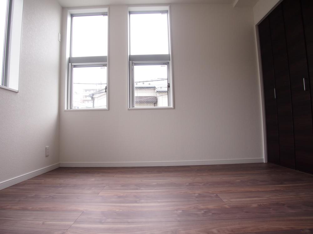 Non-living room. Indoor (10 May 2013) Shooting